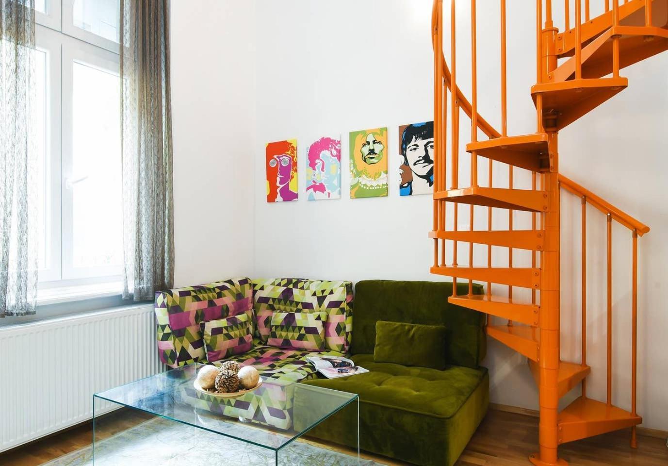 Central & Colorful Studio With Air Conditioning บูดาเปสต์ ภายนอก รูปภาพ